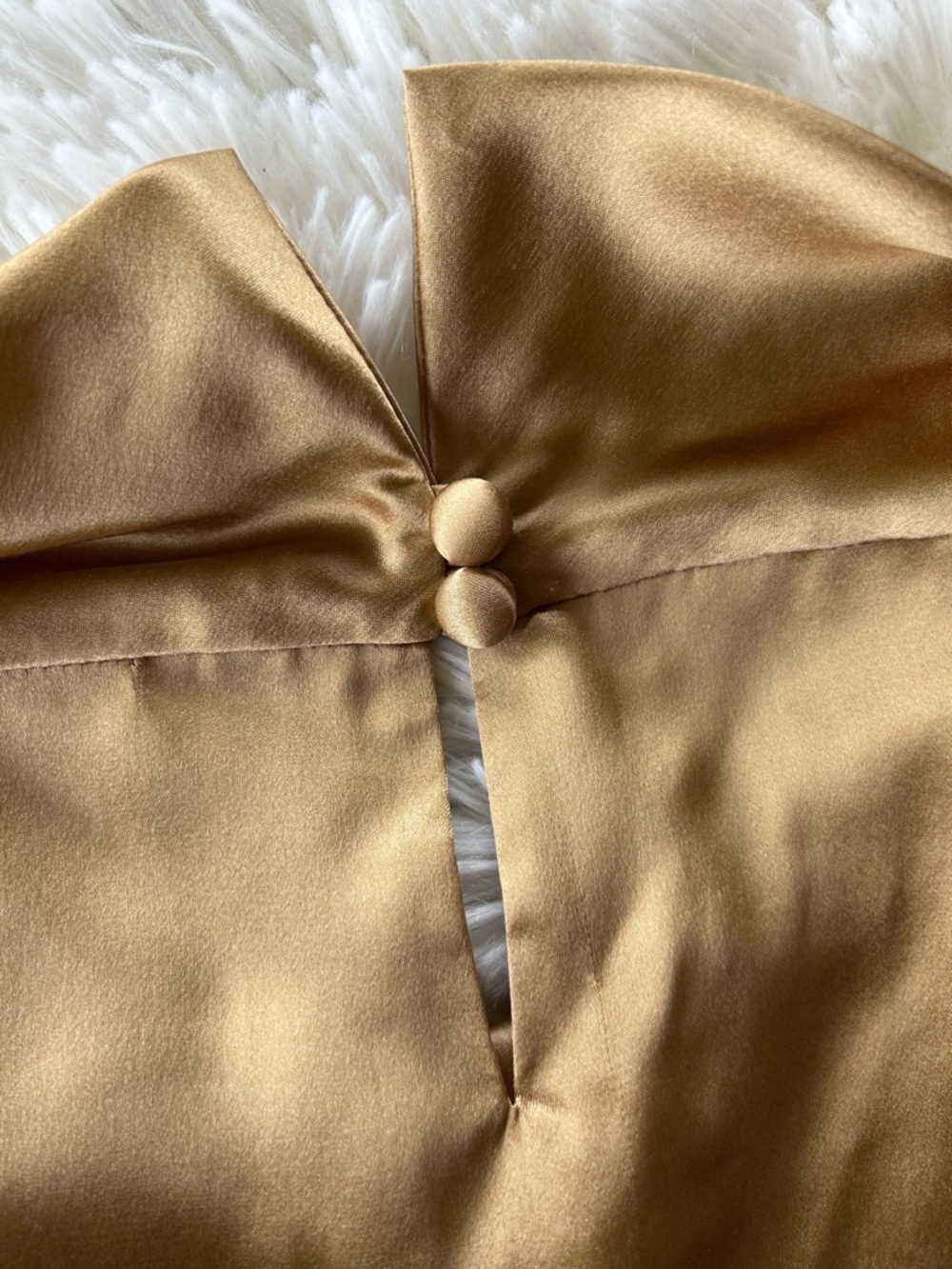 Cable & Gauge | 100% Silk Cowl Neck Gold Blouse - Picture 7 of 9